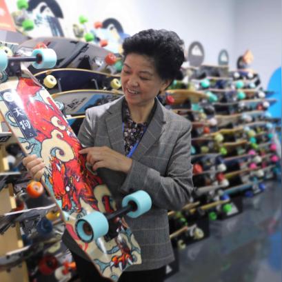 网络传播活动法律法规概览,保障信息自由与维护社会秩序 网络传播活动法律法规概览,保障信息自由与维护社会秩序